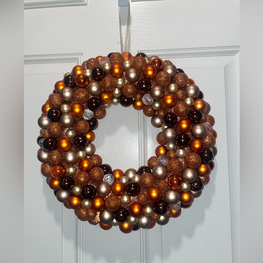 Wreath NWT warm winter bronze gold tones decor